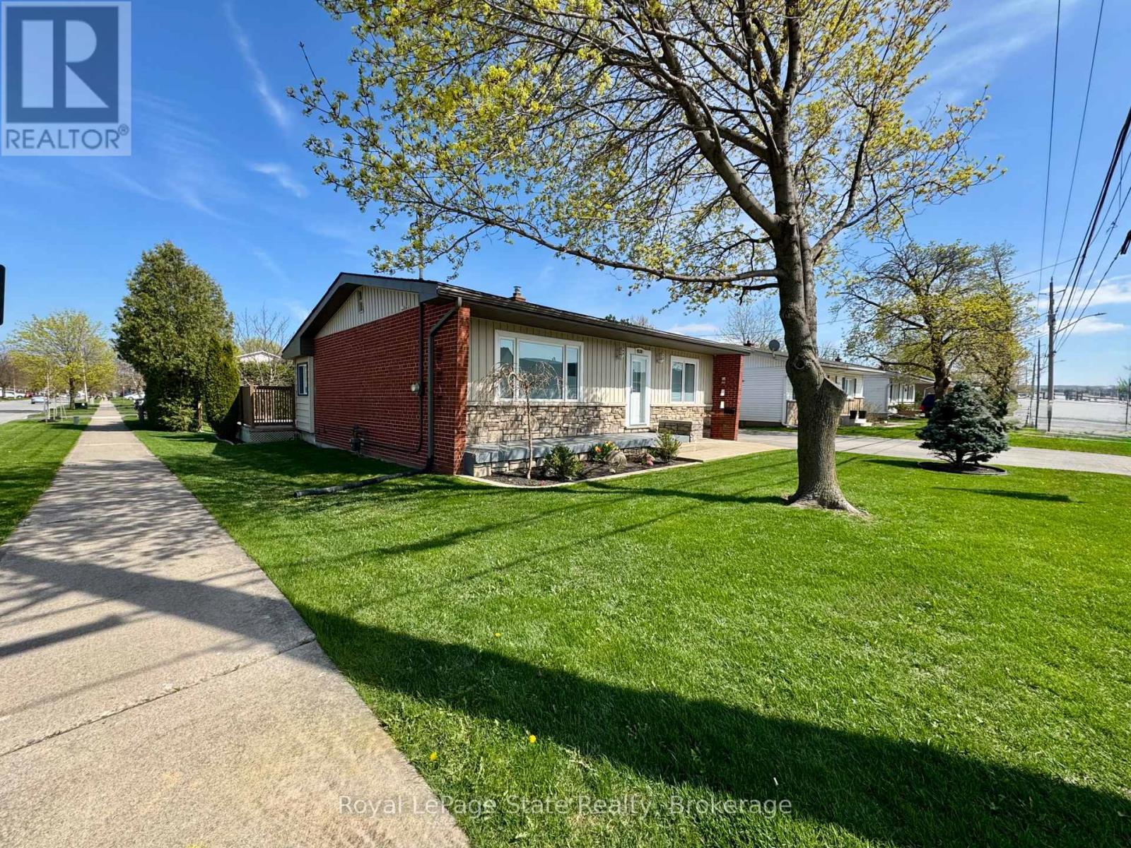 












4539 ONTARIO STREET

,
Lincoln (Beamsville),




Ontario
L0R1B5

