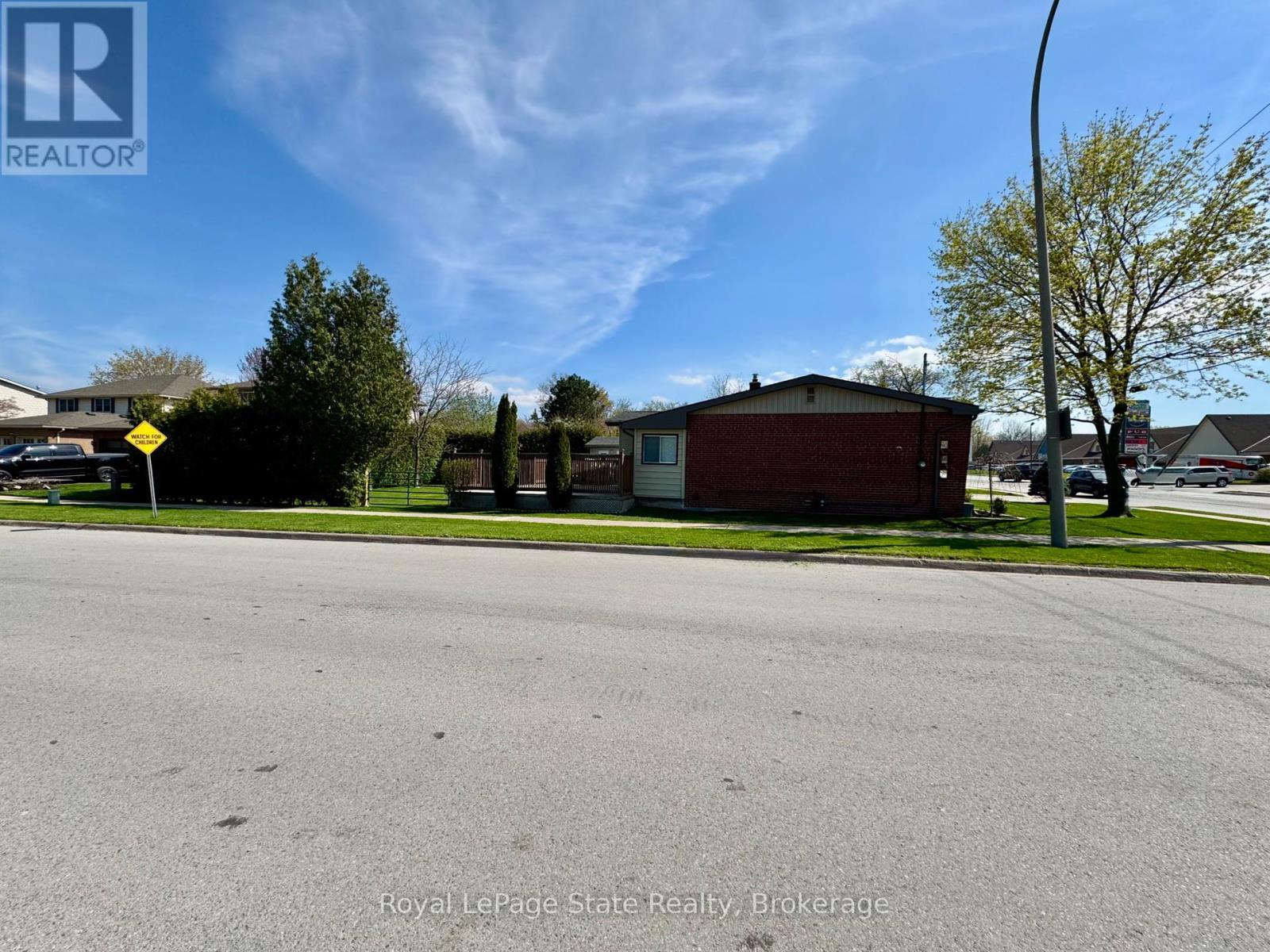












4539 ONTARIO STREET

,
Lincoln (Beamsville),




Ontario
L0R1B5

