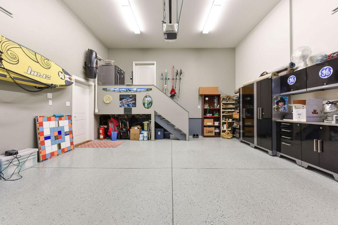 









170


Stocks

Crescent, 148,
Penticton,




BC
V2A 9C6

