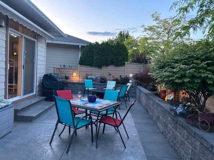









170


Stocks

Crescent, 148,
Penticton,




BC
V2A 9C6

