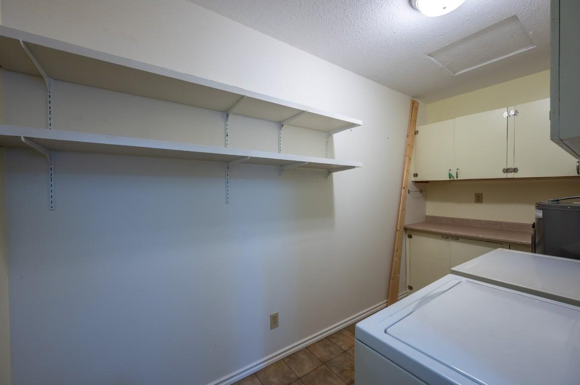 









601


Wade

Avenue, 101,
Penticton,




BC
V2A 1V6

