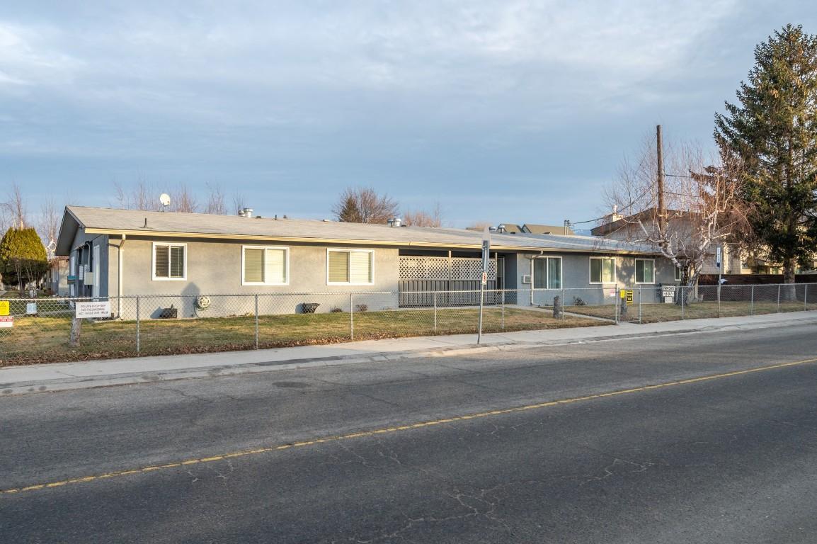 









601


Wade

Avenue, 101,
Penticton,




BC
V2A 1V6

