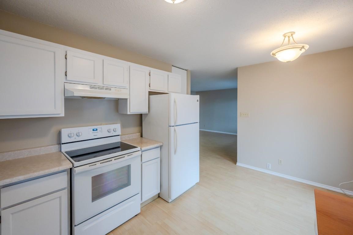 









601


Wade

Avenue, 101,
Penticton,




BC
V2A 1V6

