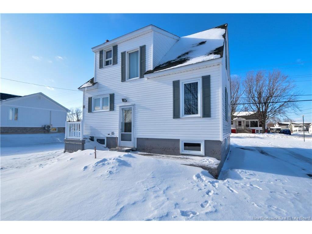 









142


15e rue

,
Shippagan,




NB
E8S 1E7

