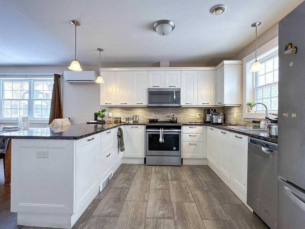 












1 Summer Street

,
Charlottetown,




PE
C1A 2P7

