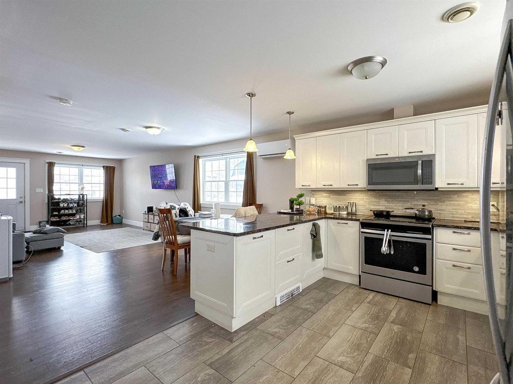 












1 Summer Street

,
Charlottetown,




PE
C1A 2P7

