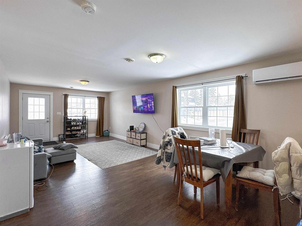 












1 Summer Street

,
Charlottetown,




PE
C1A 2P7

