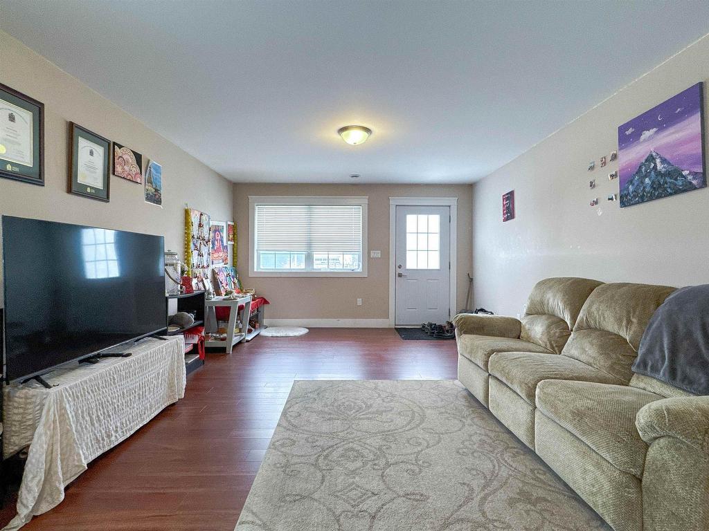 












3 Summer Street

,
Charlottetown,




PE
C1A 2P7

