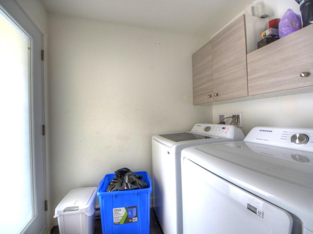 









6400


Rue de Chambéry

, 208,
Brossard,




QC
J4Z0N7


