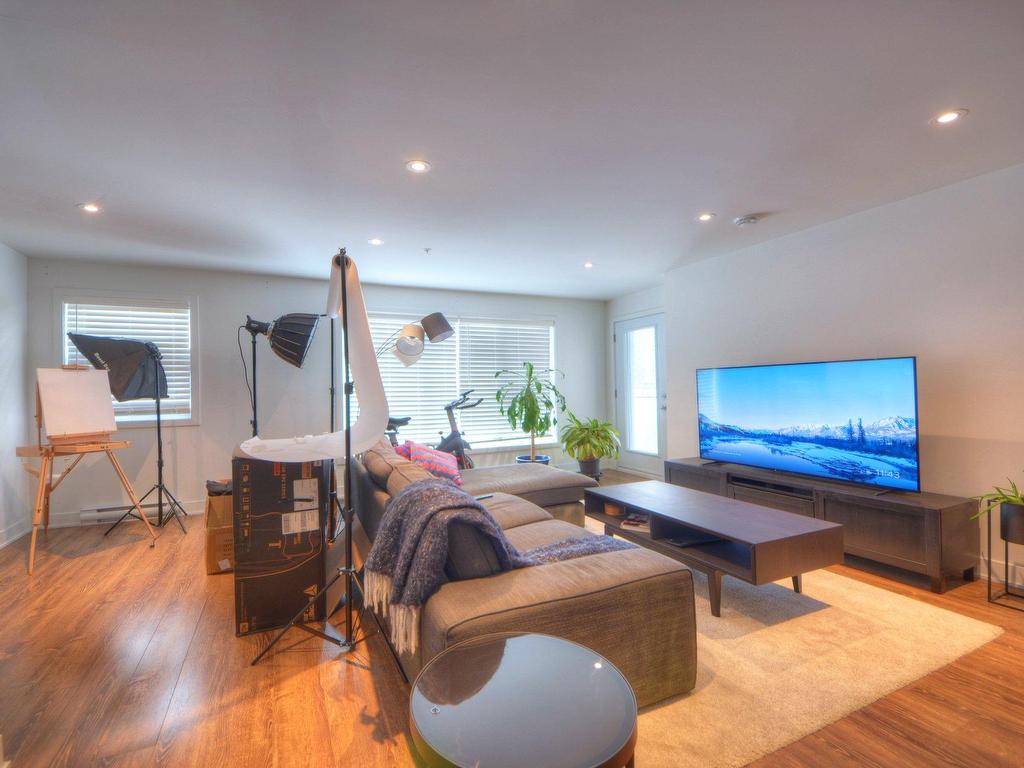 









6400


Rue de Chambéry

, 208,
Brossard,




QC
J4Z0N7

