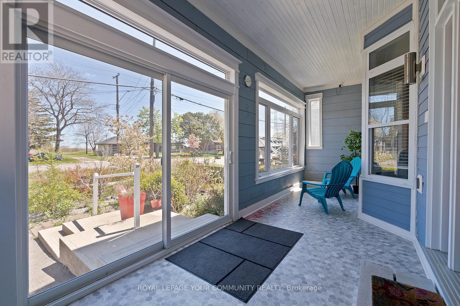 












870 BEACH BOULEVARD

,
Hamilton,




Ontario
L8H6Z4

