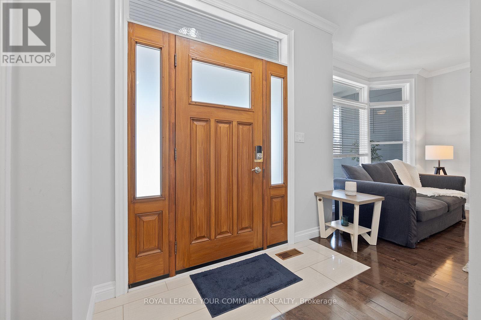 












870 BEACH BOULEVARD

,
Hamilton,




Ontario
L8H6Z4

