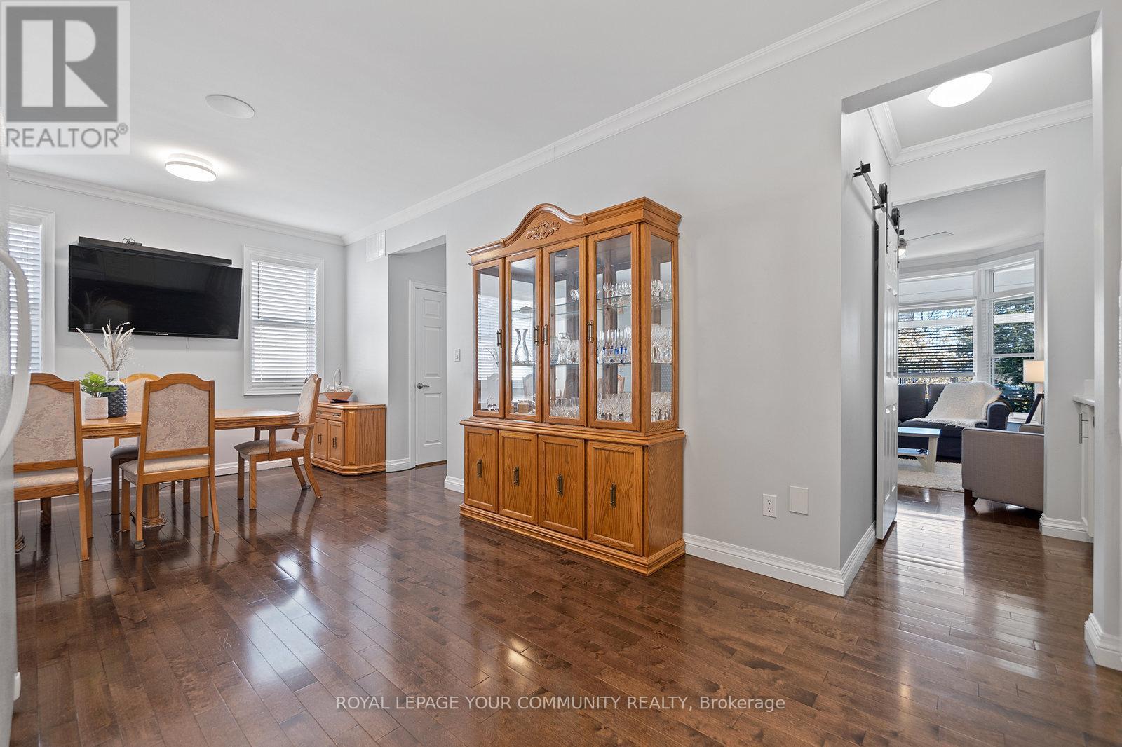 












870 BEACH BOULEVARD

,
Hamilton,




Ontario
L8H6Z4

