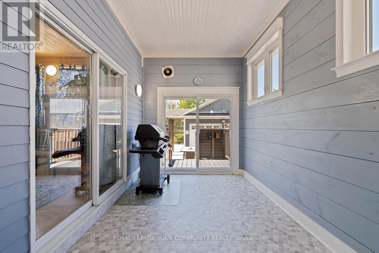 












870 BEACH BOULEVARD

,
Hamilton,




Ontario
L8H6Z4

