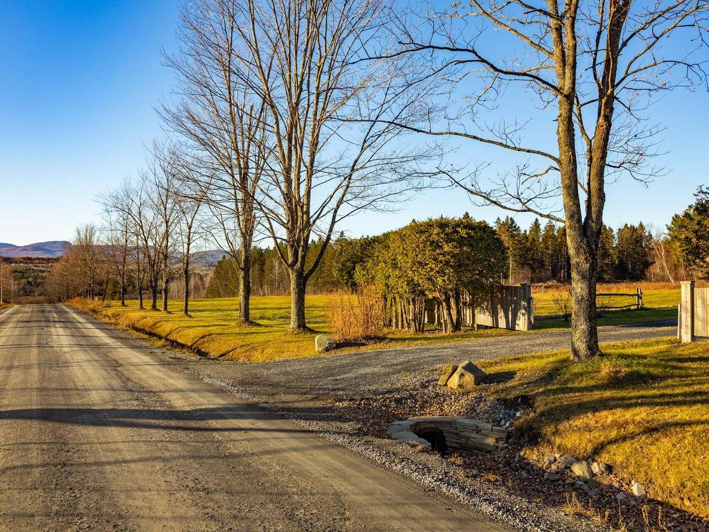









350Z


Ch. de Leadville

,
Potton,







QC
J0E1X0

