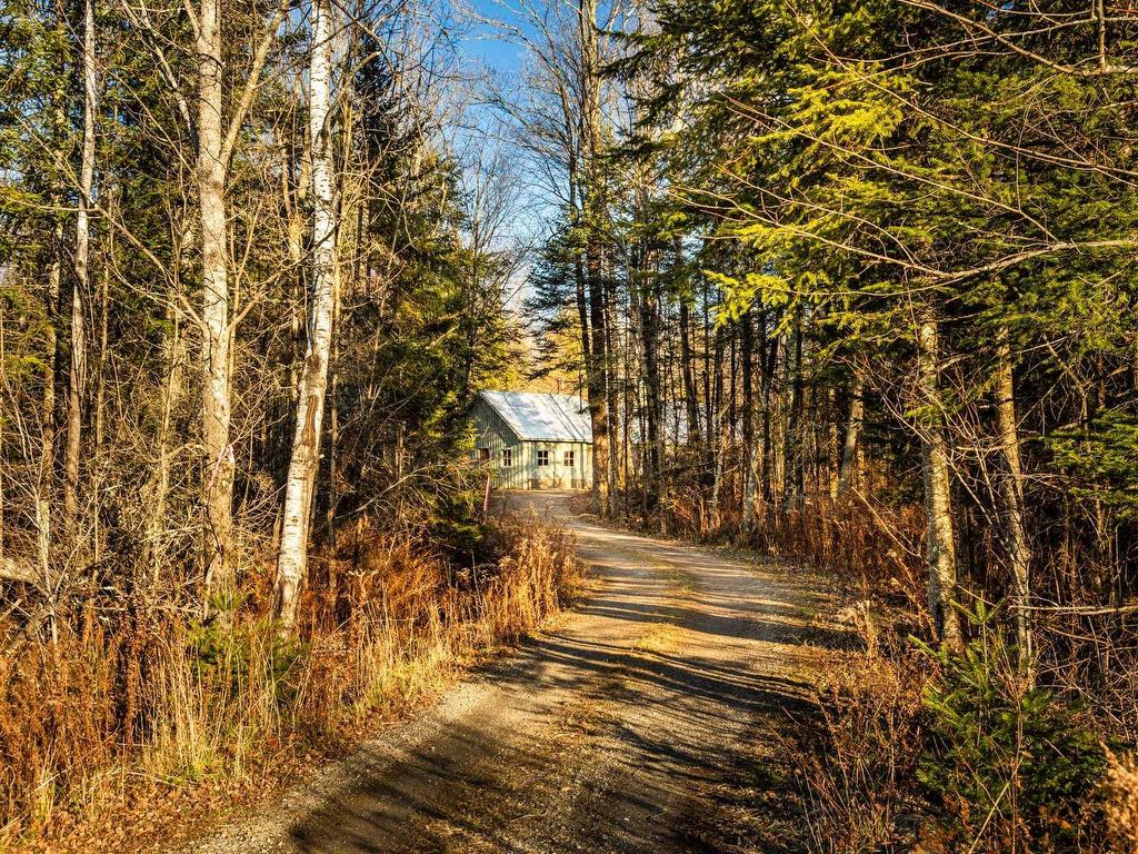 









350Z


Ch. de Leadville

,
Potton,







QC
J0E1X0

