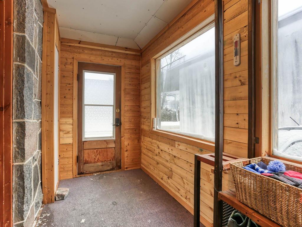 









2743

 - 2745


Av. de la Montagne

,
Shawinigan,




QC
G9N6K4

