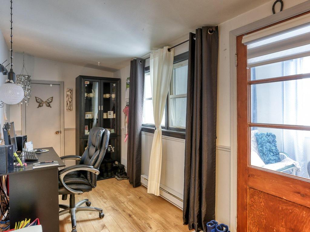 









2743

 - 2745


Av. de la Montagne

,
Shawinigan,




QC
G9N6K4

