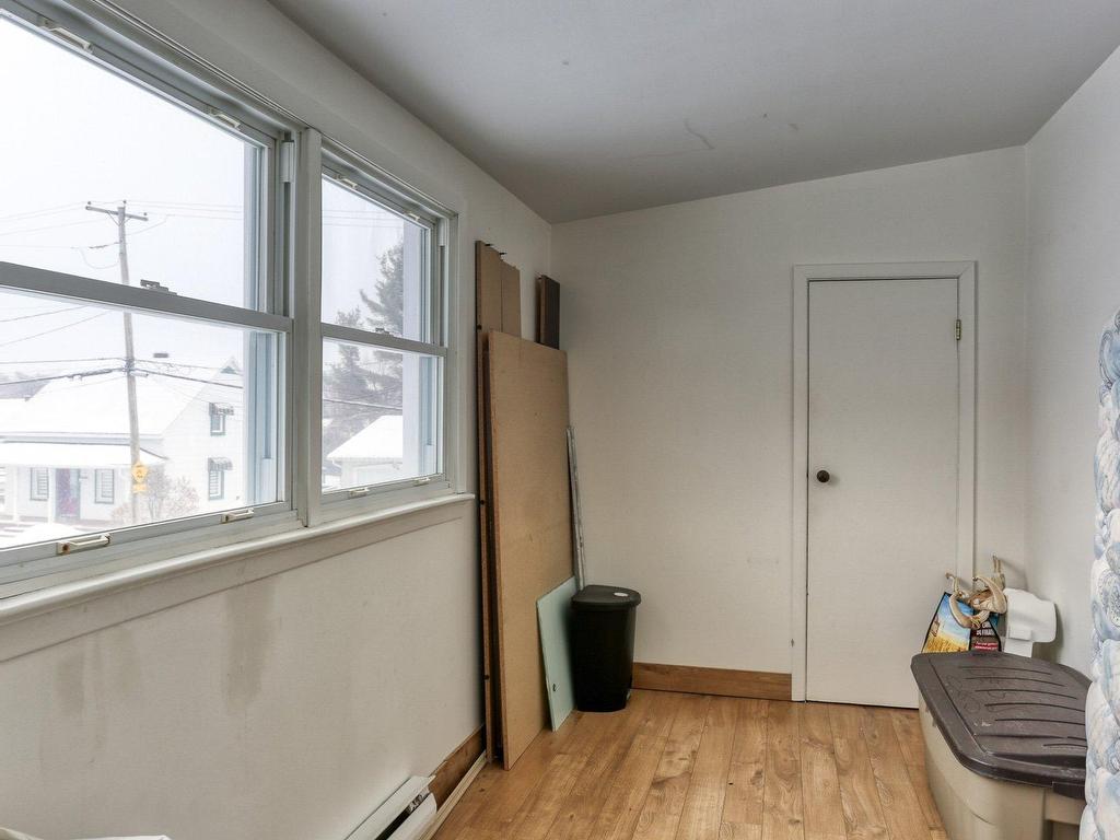 









2743

 - 2745


Av. de la Montagne

,
Shawinigan,




QC
G9N6K4

