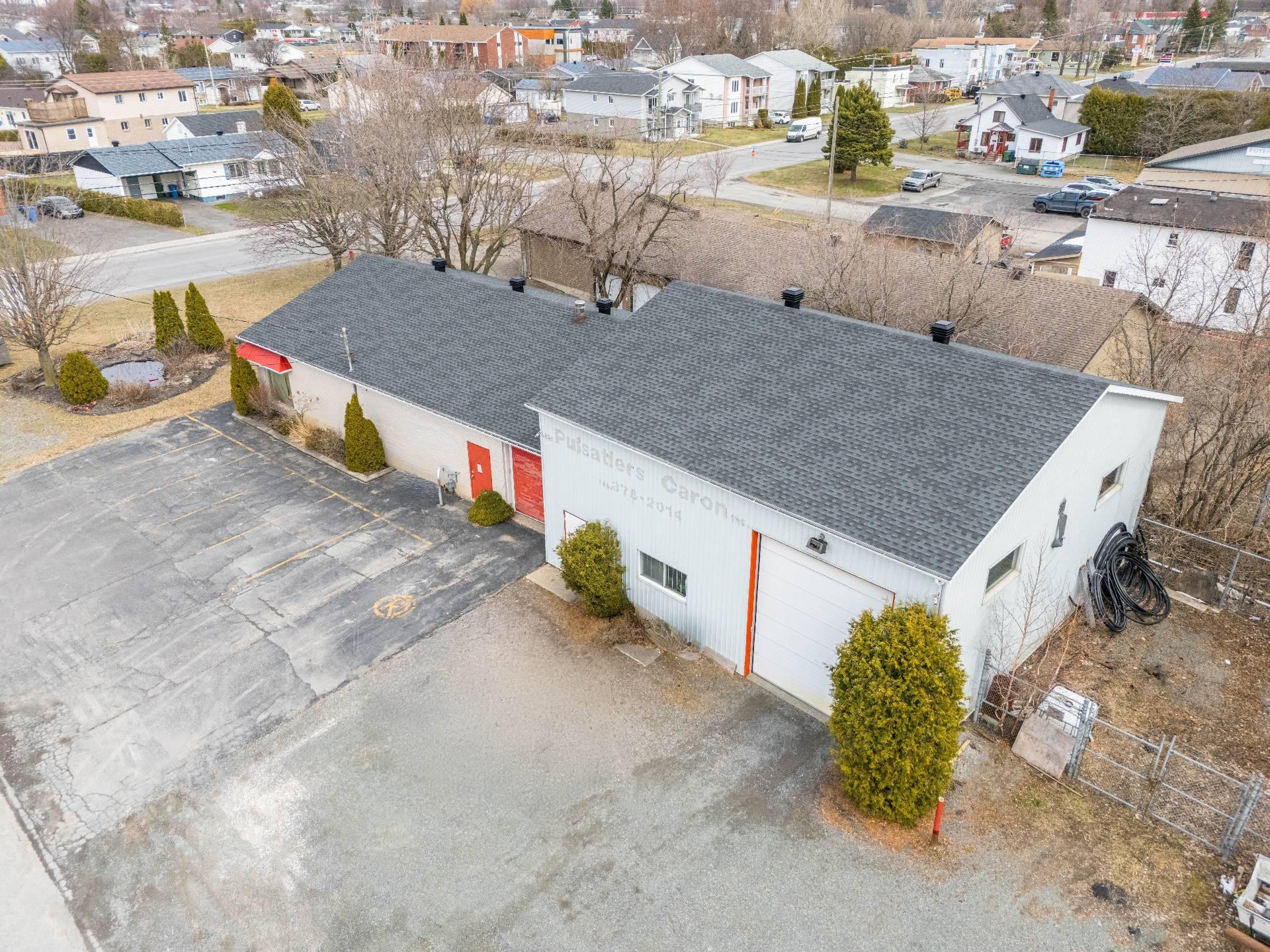 









774


Rue Cowie

,
Granby,




QC
J2G3Y1

