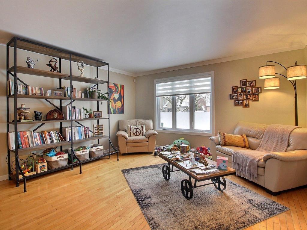 









70


Rue Roger-Deslauriers

,
Saint-Jean-sur-Richelieu,




QC
J2X5H4

