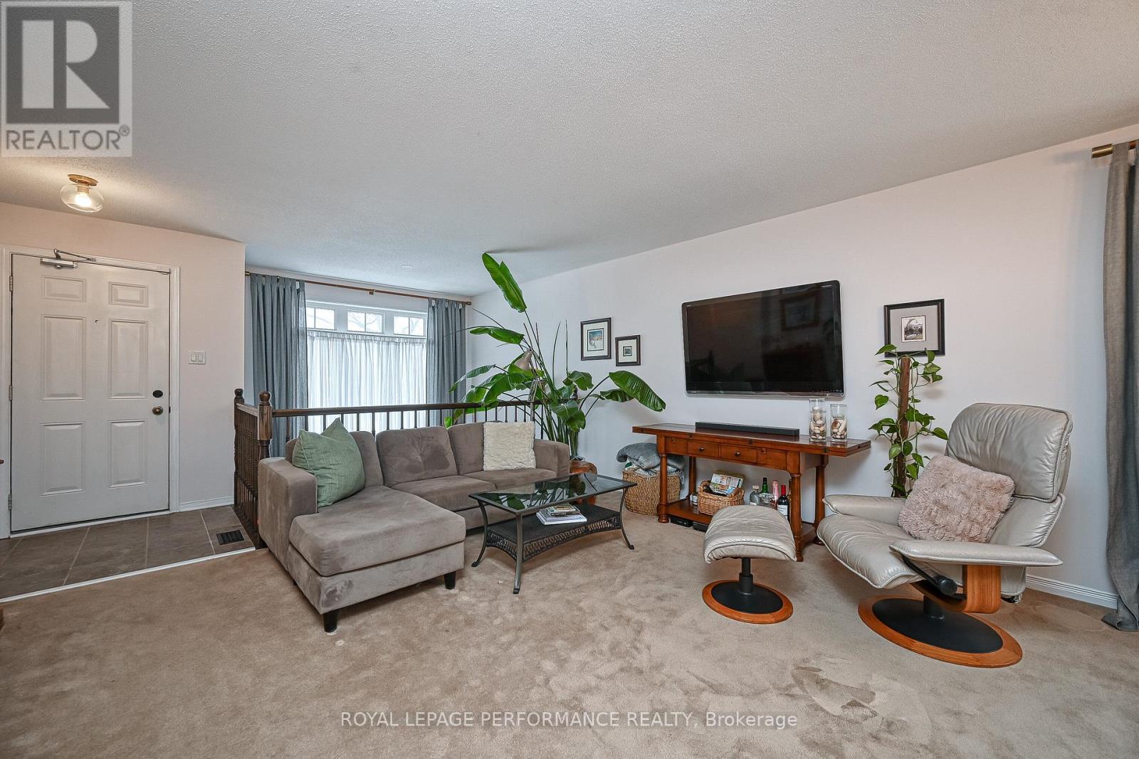 












133 - 1512 WALKLEY ROAD

,
Ottawa,




Ontario
K1V2G6

