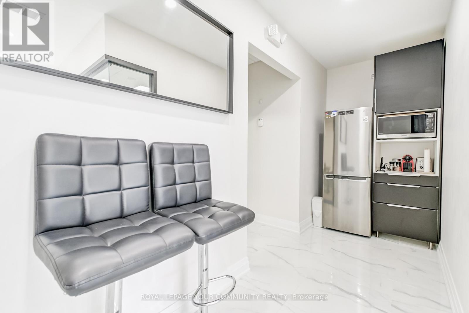 












6 - 1185 QUEENSWAY E

,
Mississauga,




Ontario
L4Y0G4

