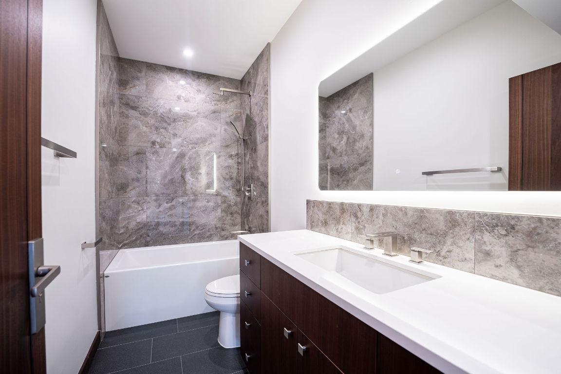 









1240


Powerhouse

Road, 4104/4204,
Revelstoke,




BC
V0E 2S0

