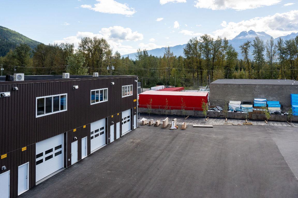 









1240


Powerhouse

Road, 4104/4204,
Revelstoke,




BC
V0E 2S0

