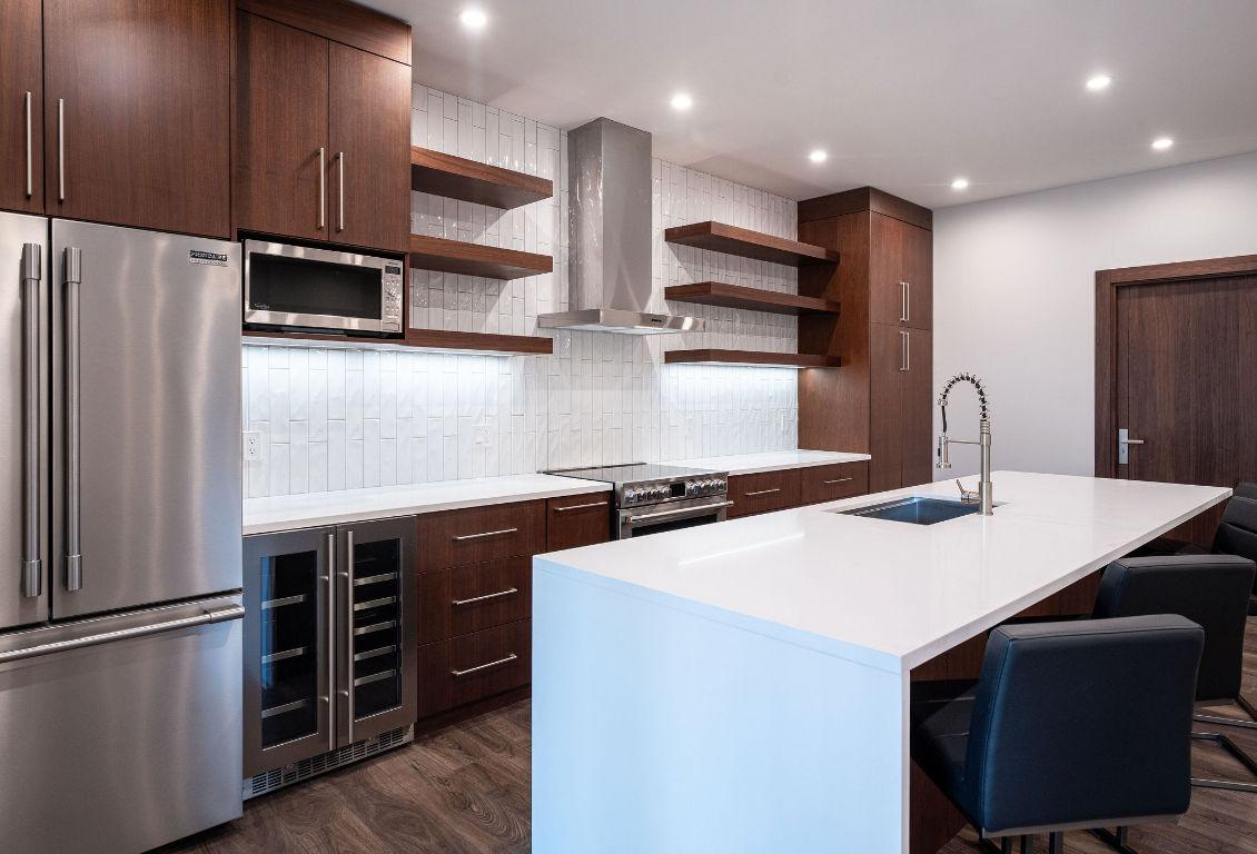 









1240


Powerhouse

Road, 4104/4204,
Revelstoke,




BC
V0E 2S0

