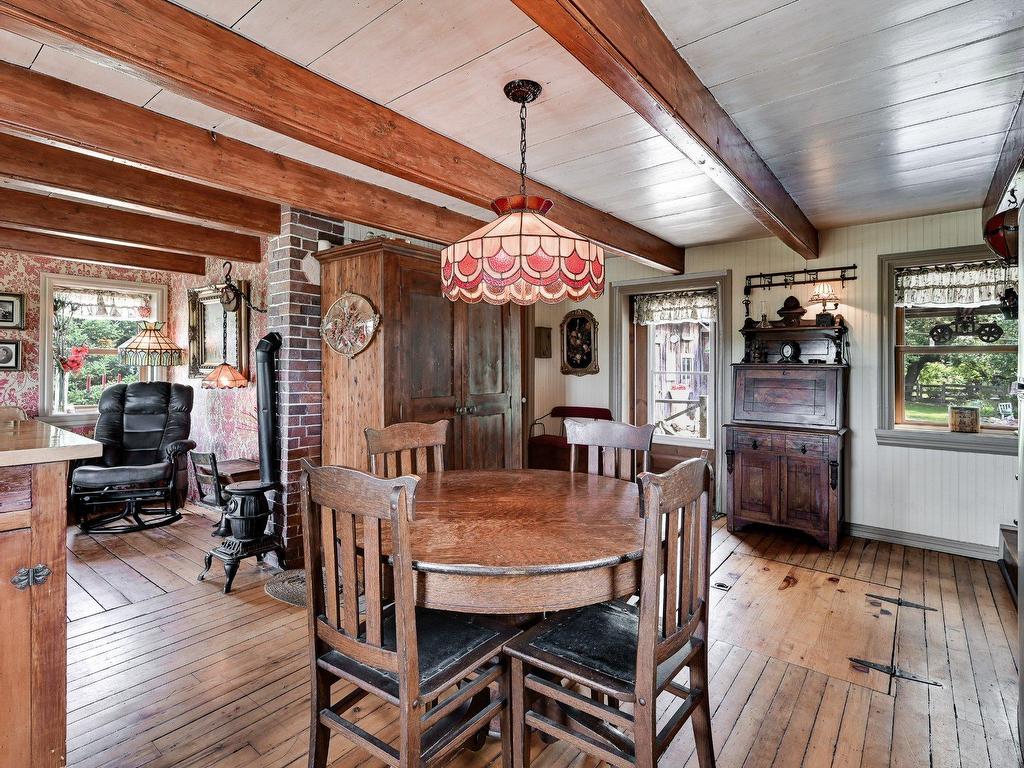 









117


Rg de Versailles

,
Mont-Saint-Grégoire,




QC
J0J1K0

