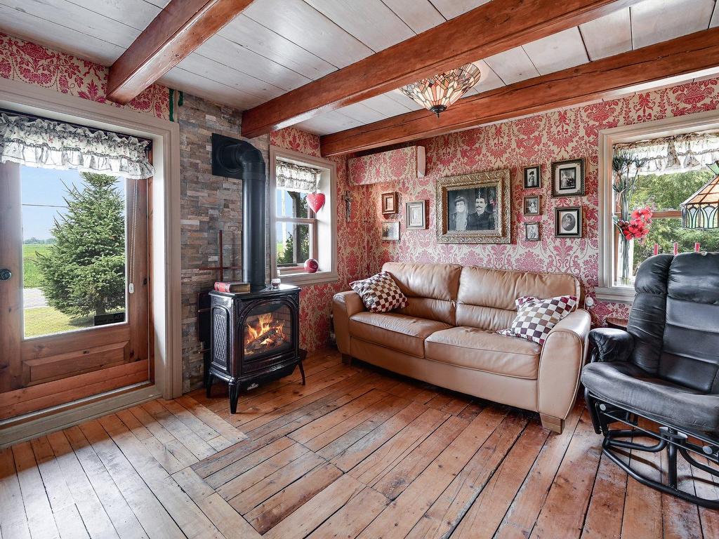 









117


Rg de Versailles

,
Mont-Saint-Grégoire,




QC
J0J1K0


