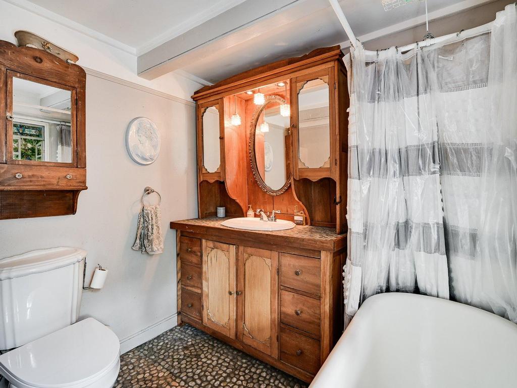 









117


Rg de Versailles

,
Mont-Saint-Grégoire,




QC
J0J1K0

