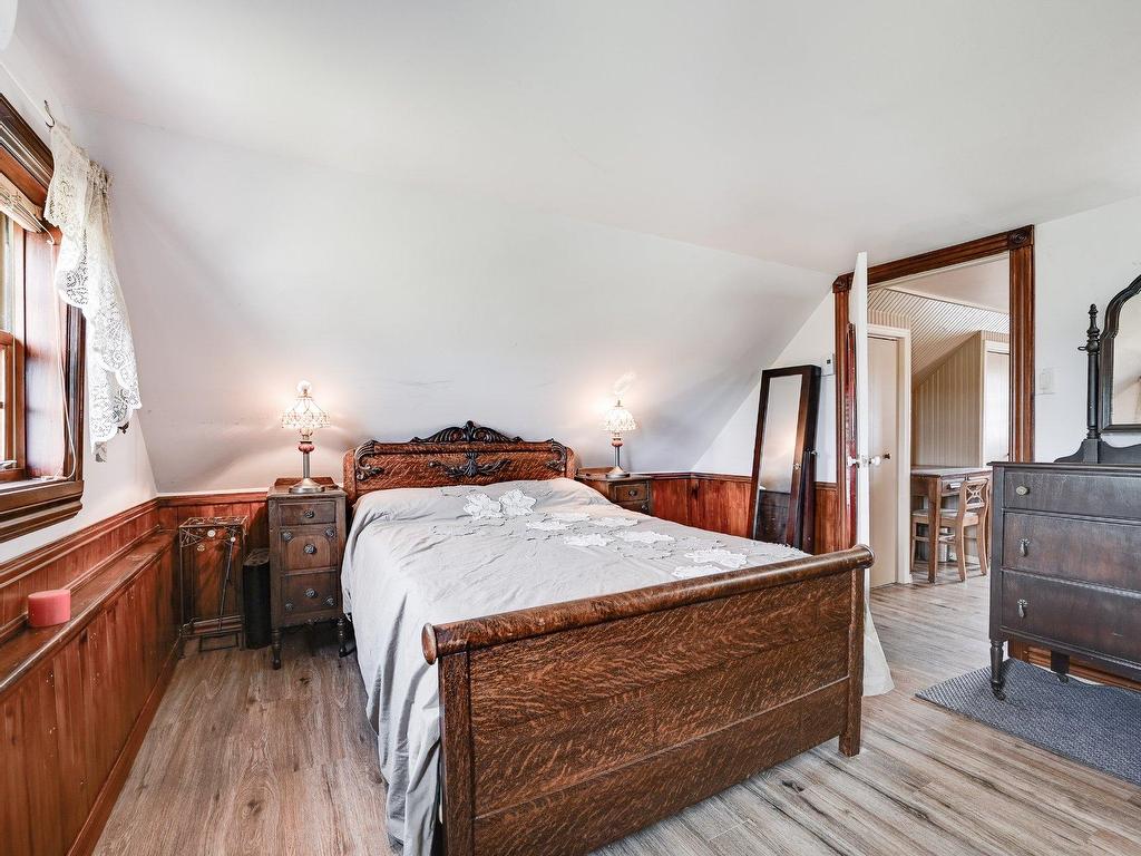 









117


Rg de Versailles

,
Mont-Saint-Grégoire,




QC
J0J1K0

