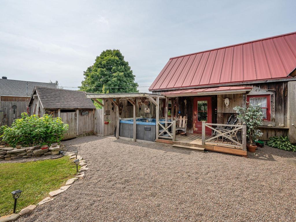 









117


Rg de Versailles

,
Mont-Saint-Grégoire,




QC
J0J1K0

