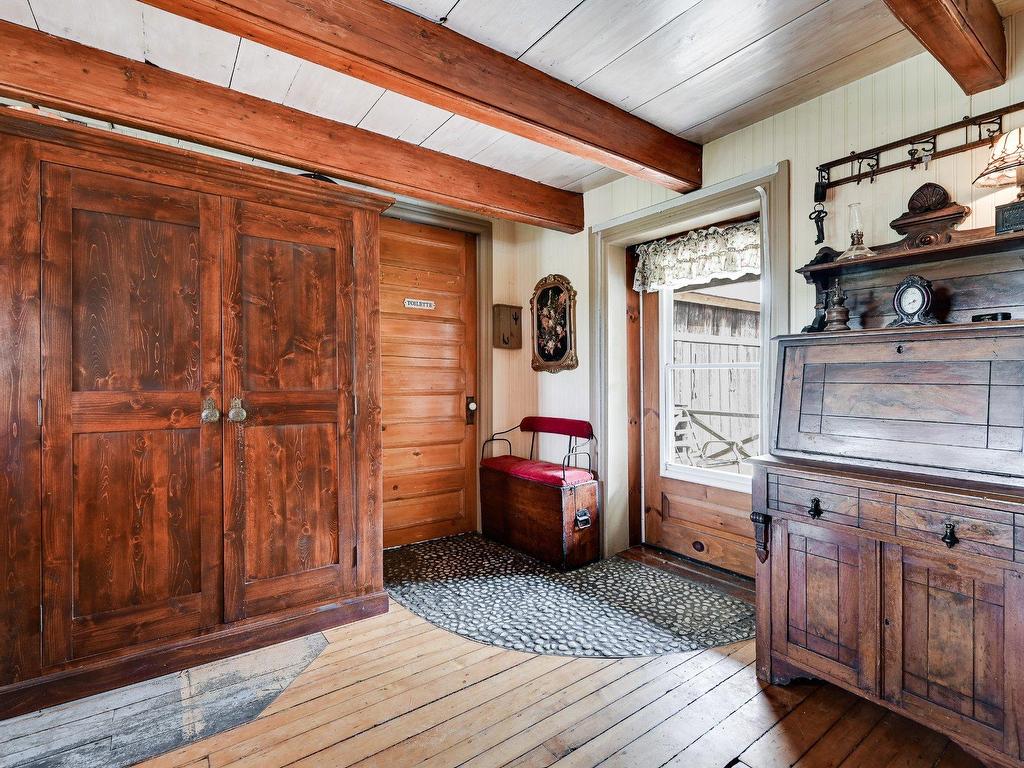 









117


Rg de Versailles

,
Mont-Saint-Grégoire,




QC
J0J1K0

