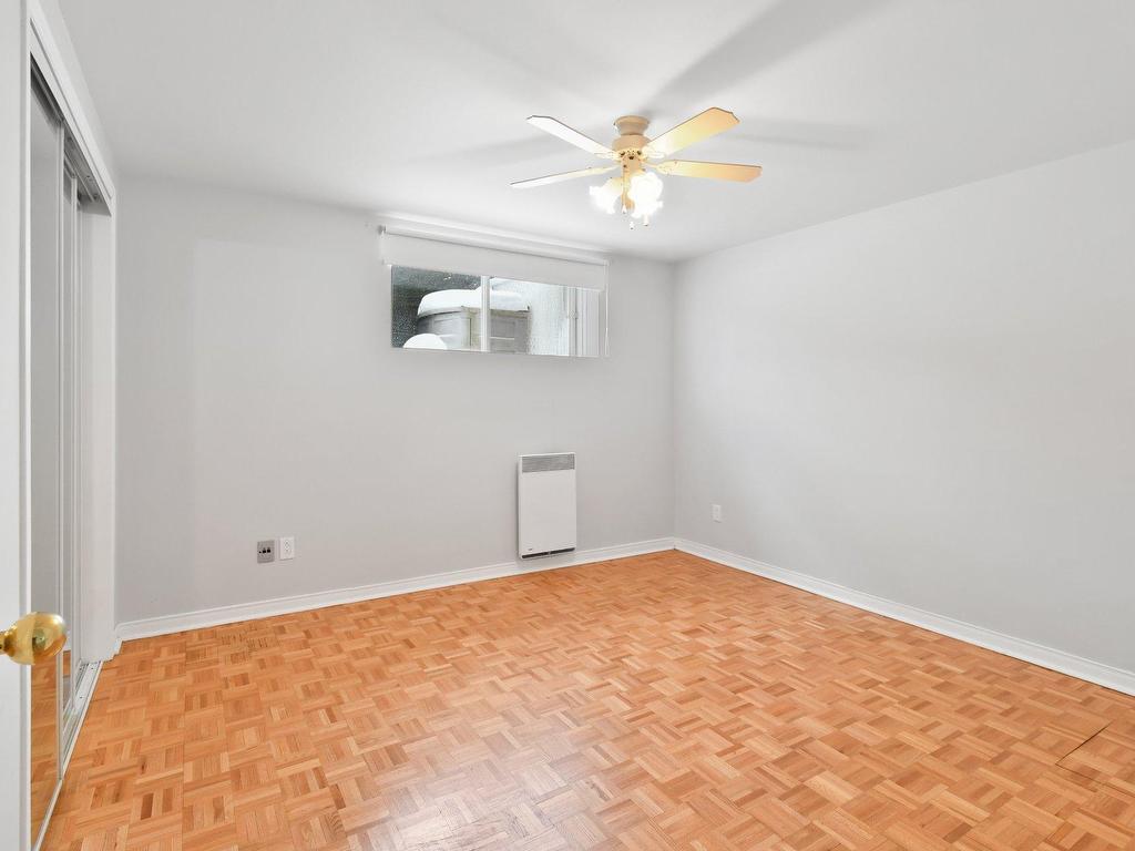 









6615


Rue Booker

,
Brossard,




QC
J4Z3S1


