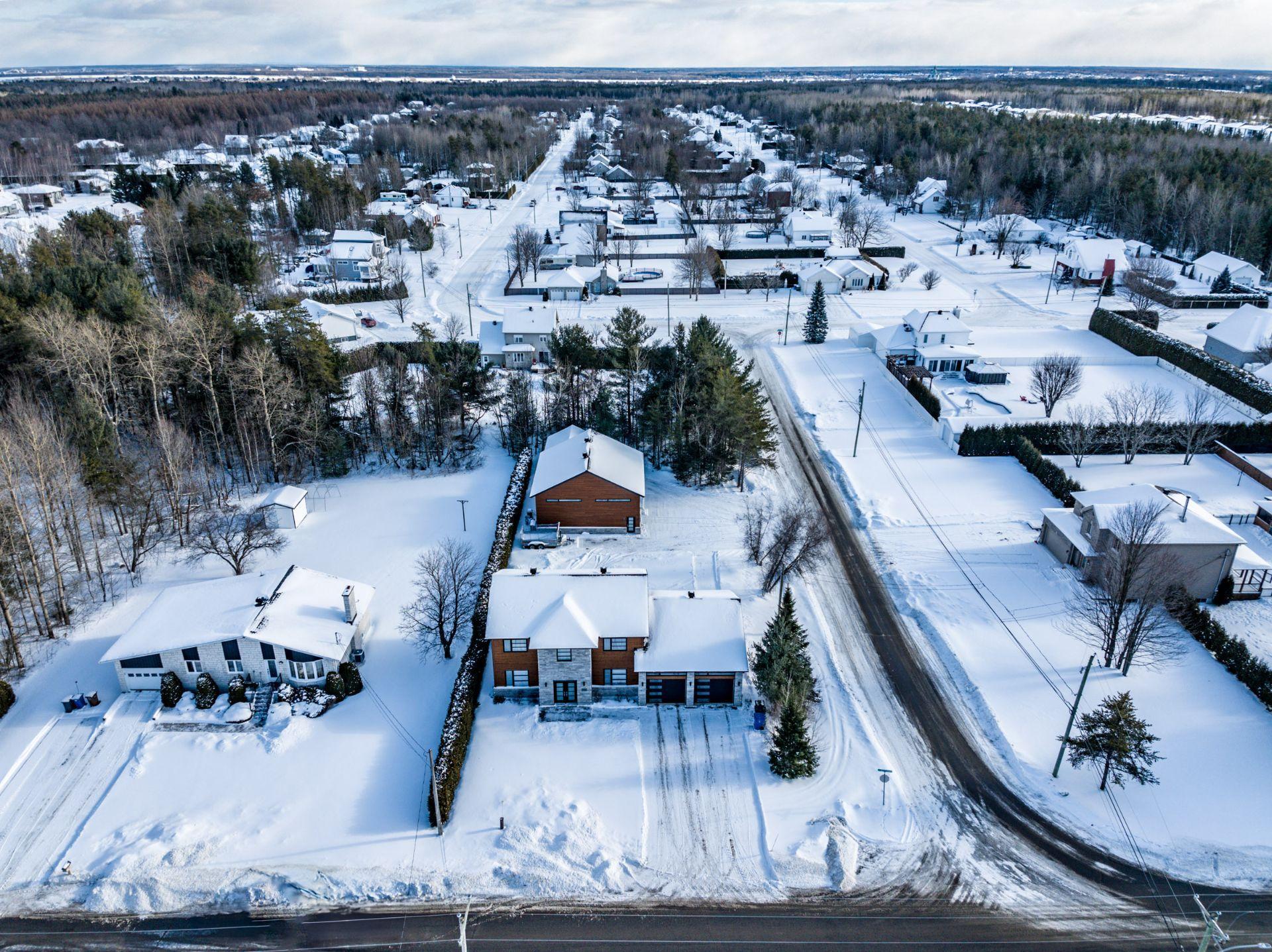 









2100


Rue Jérôme-Hamel

,
Trois-Rivières,




QC
G8V1W3

