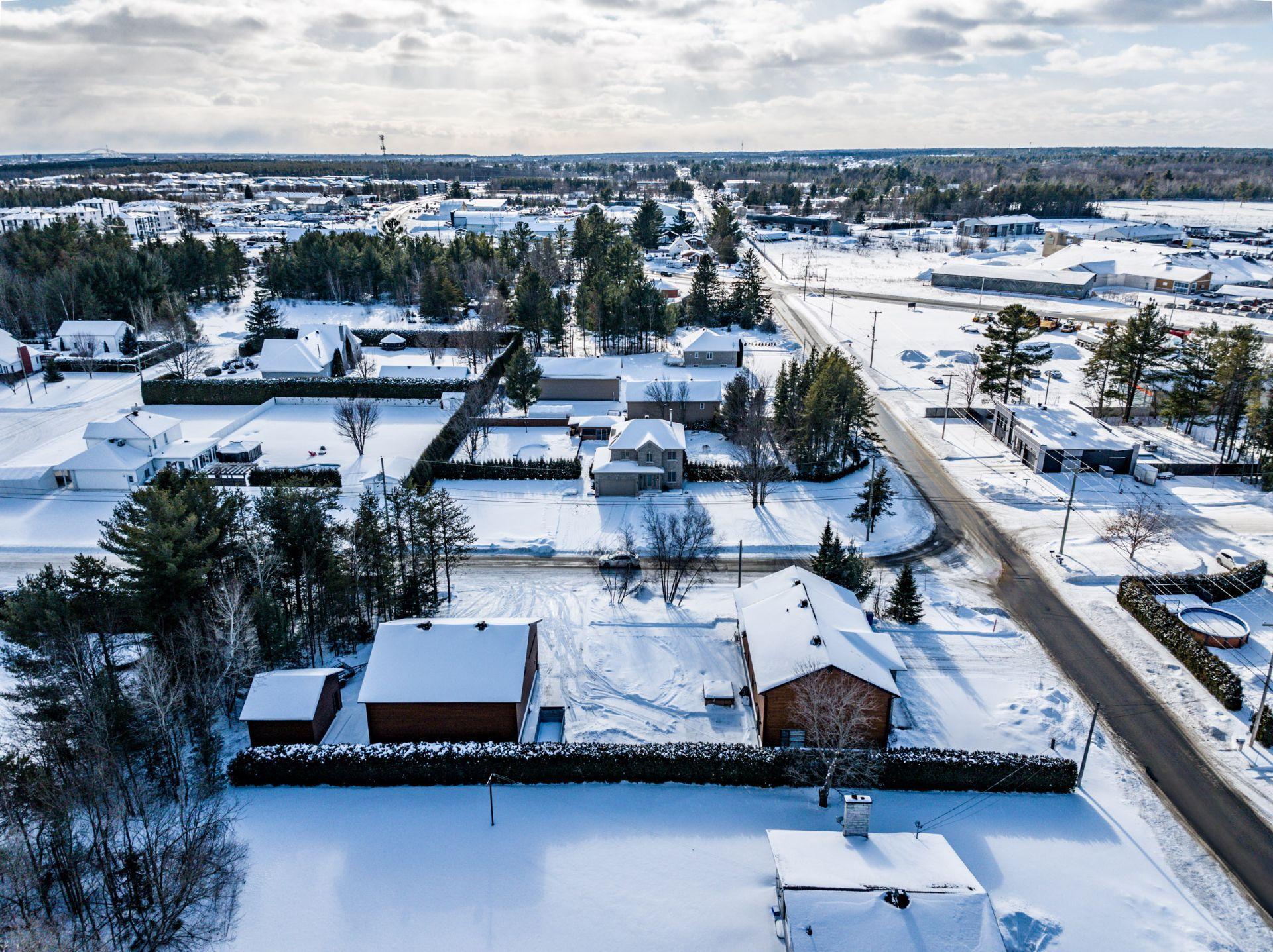 









2100


Rue Jérôme-Hamel

,
Trois-Rivières,




QC
G8V1W3

