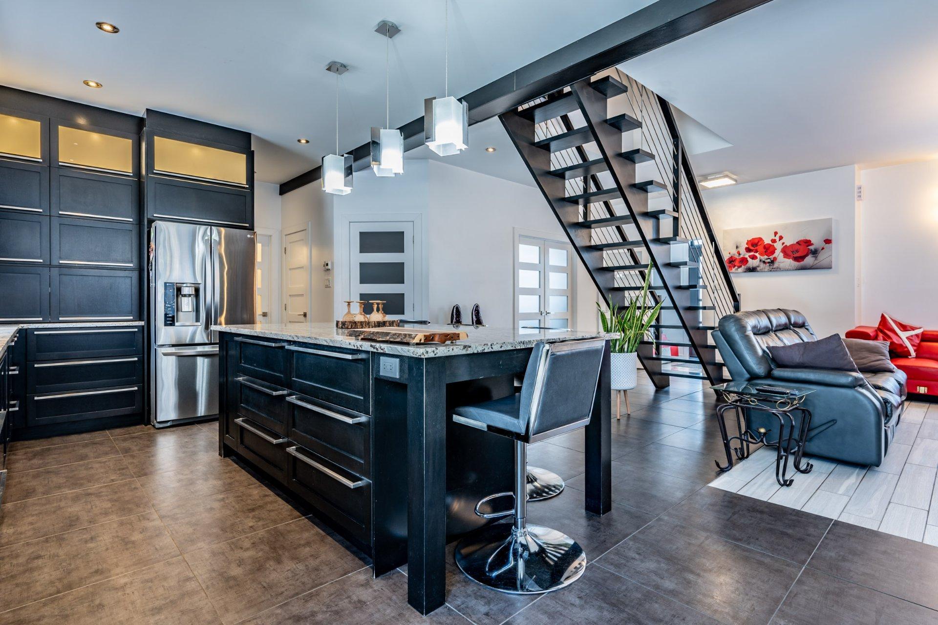 









2100


Rue Jérôme-Hamel

,
Trois-Rivières,




QC
G8V1W3

