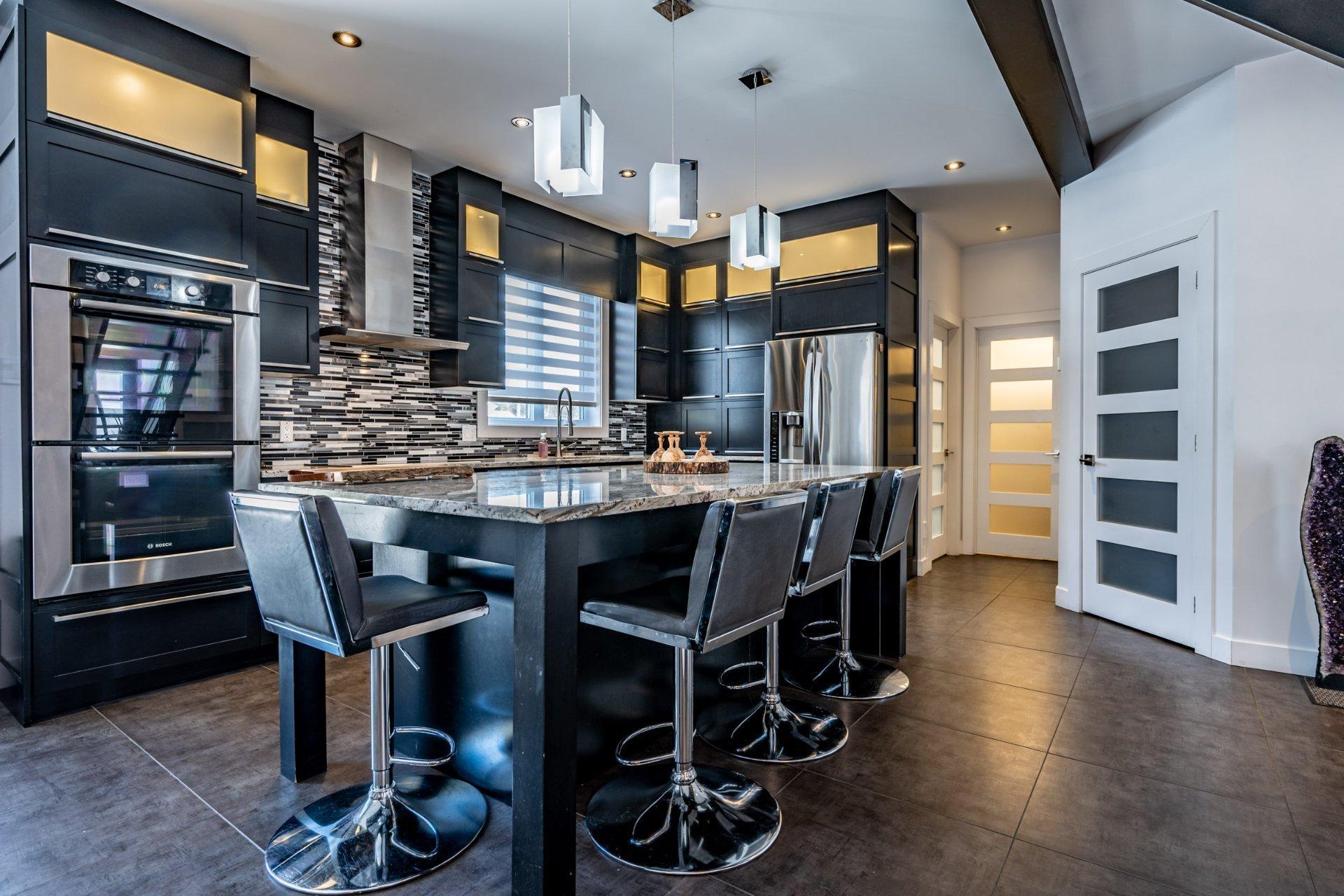 









2100


Rue Jérôme-Hamel

,
Trois-Rivières,




QC
G8V1W3

