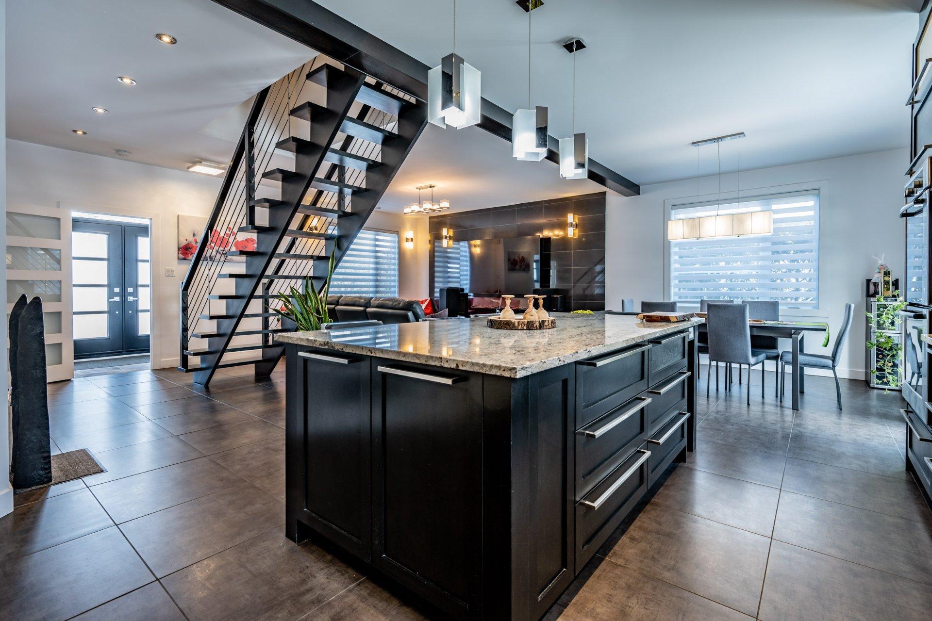 









2100


Rue Jérôme-Hamel

,
Trois-Rivières,




QC
G8V1W3

