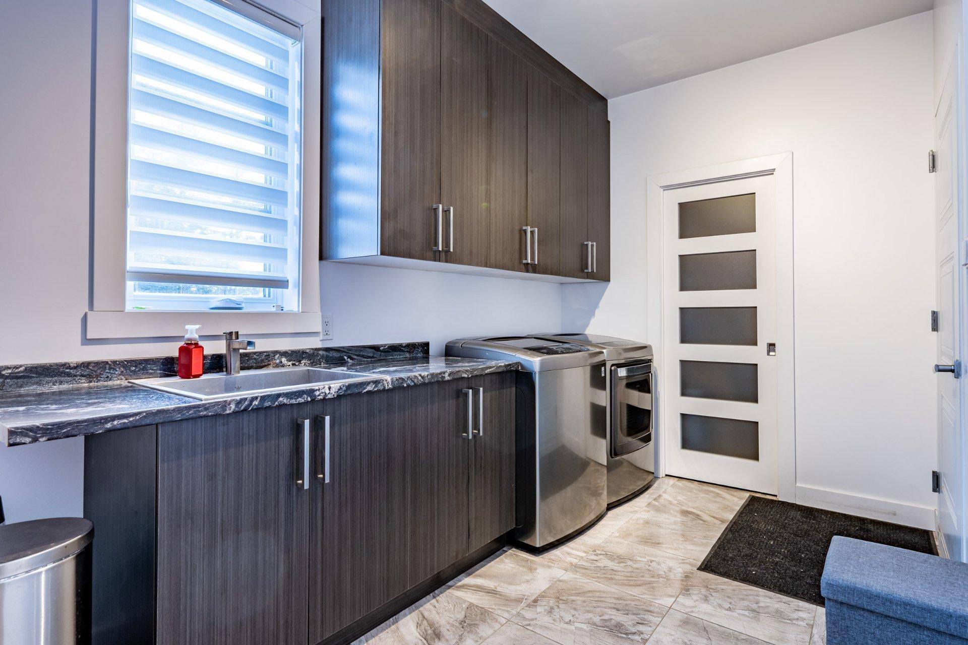 









2100


Rue Jérôme-Hamel

,
Trois-Rivières,




QC
G8V1W3

