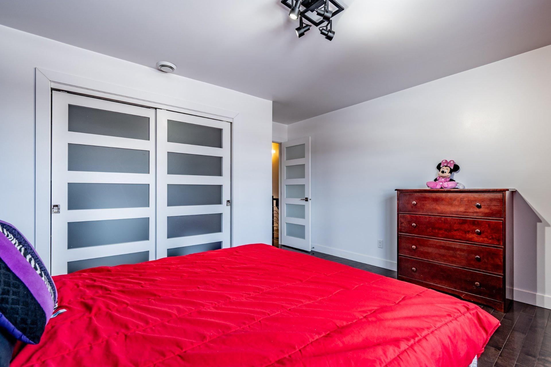 









2100


Rue Jérôme-Hamel

,
Trois-Rivières,




QC
G8V1W3

