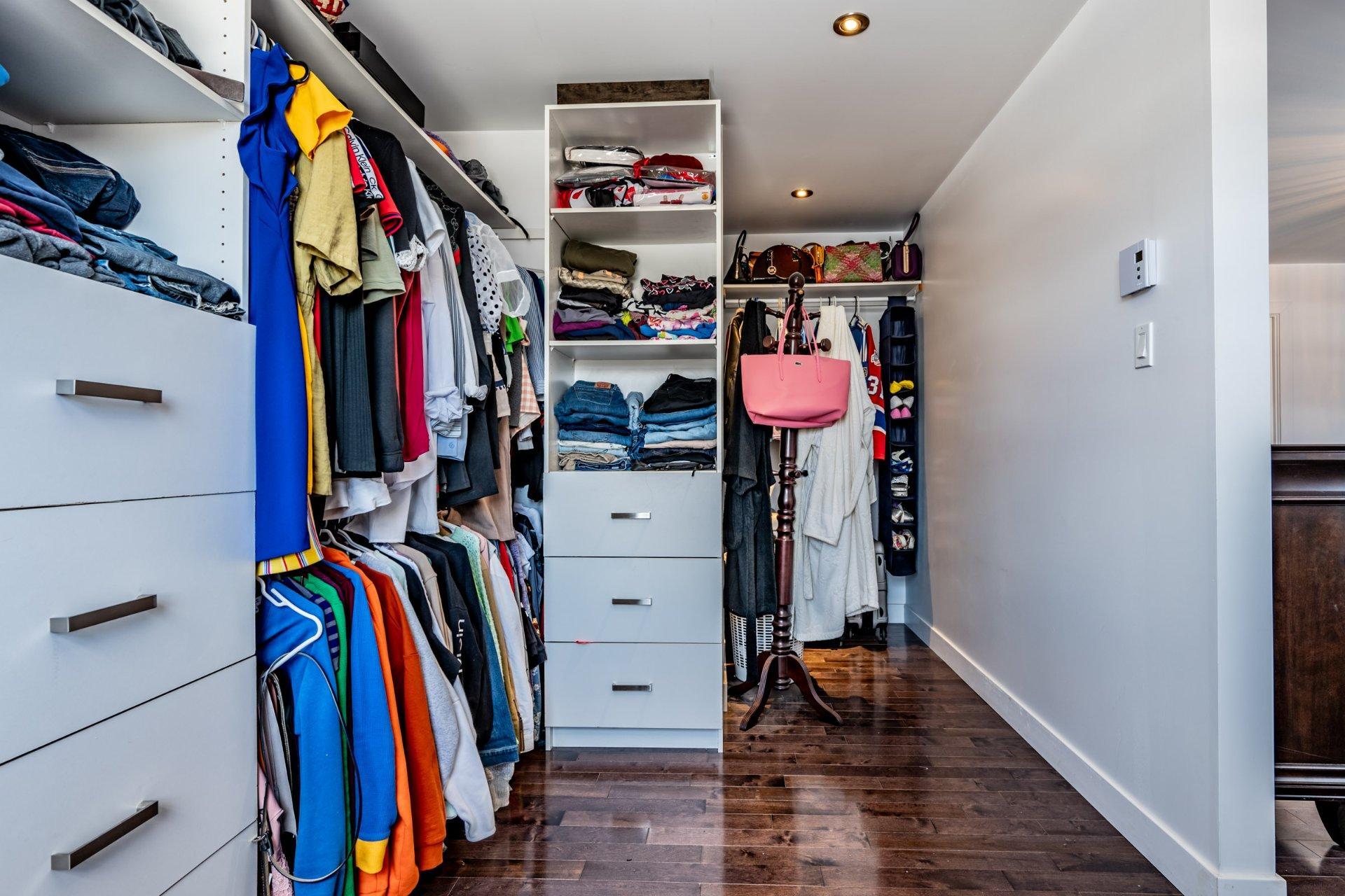 









2100


Rue Jérôme-Hamel

,
Trois-Rivières,




QC
G8V1W3

