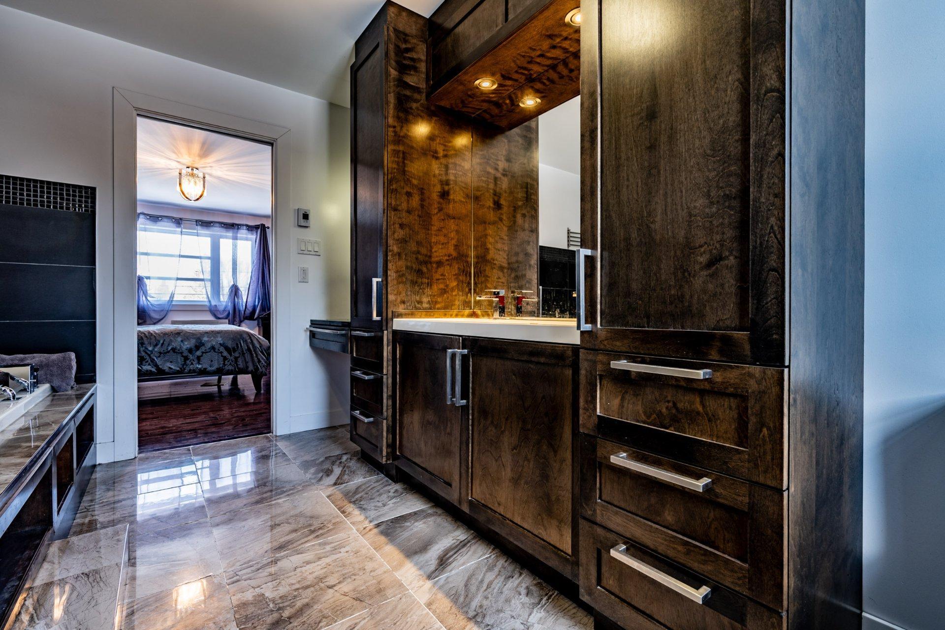 









2100


Rue Jérôme-Hamel

,
Trois-Rivières,




QC
G8V1W3

