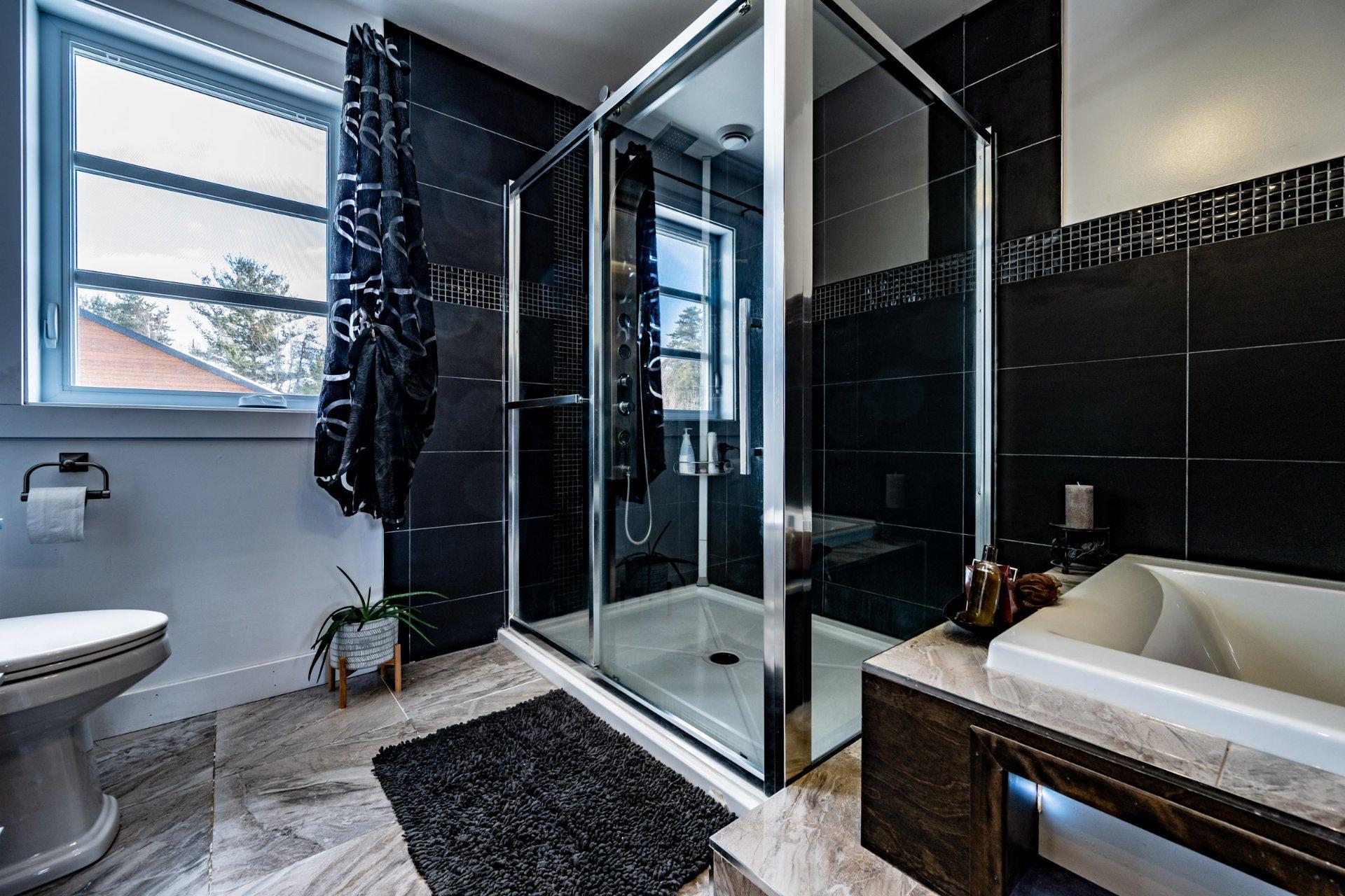 









2100


Rue Jérôme-Hamel

,
Trois-Rivières,




QC
G8V1W3

