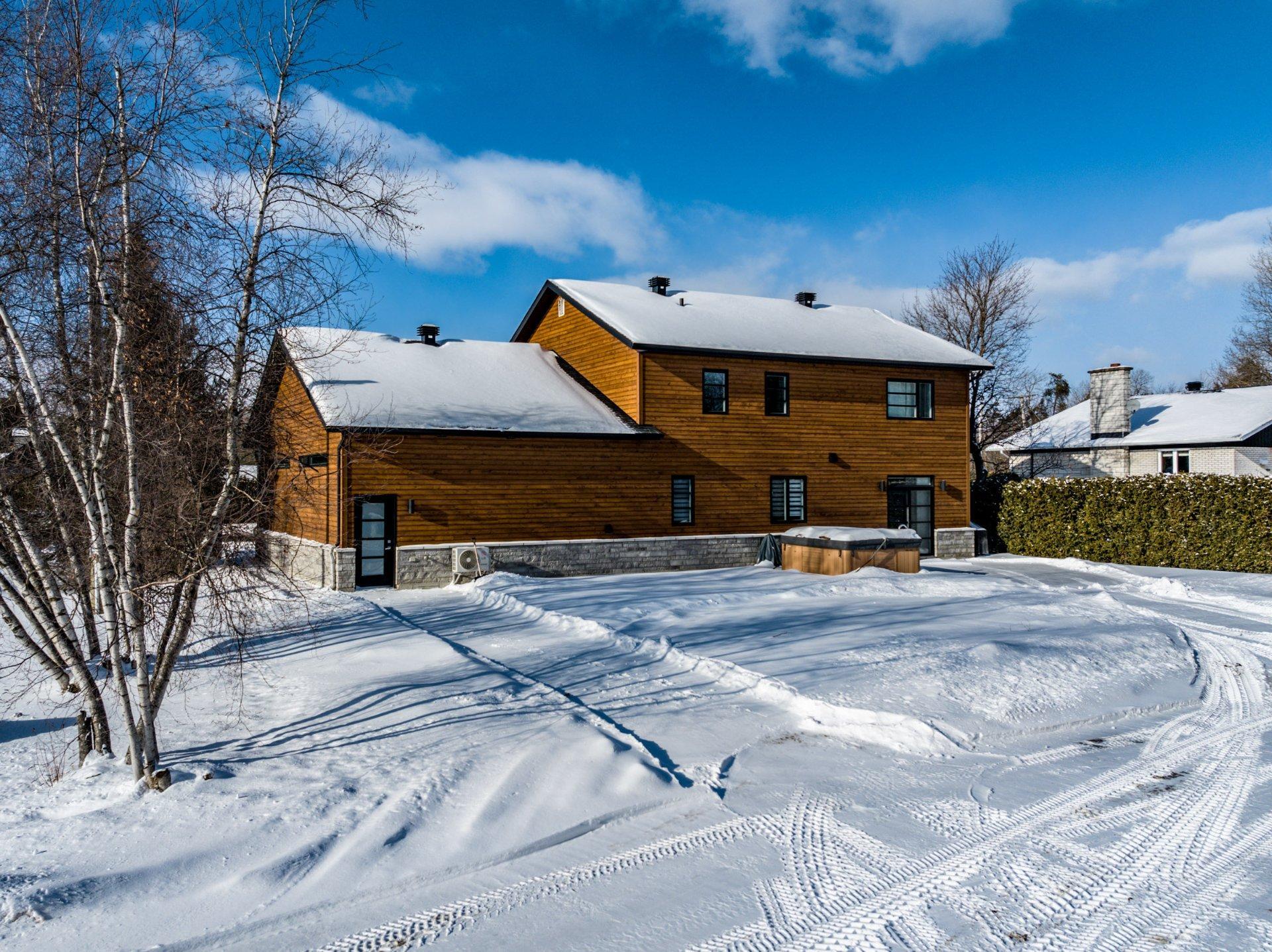 









2100


Rue Jérôme-Hamel

,
Trois-Rivières,




QC
G8V1W3


