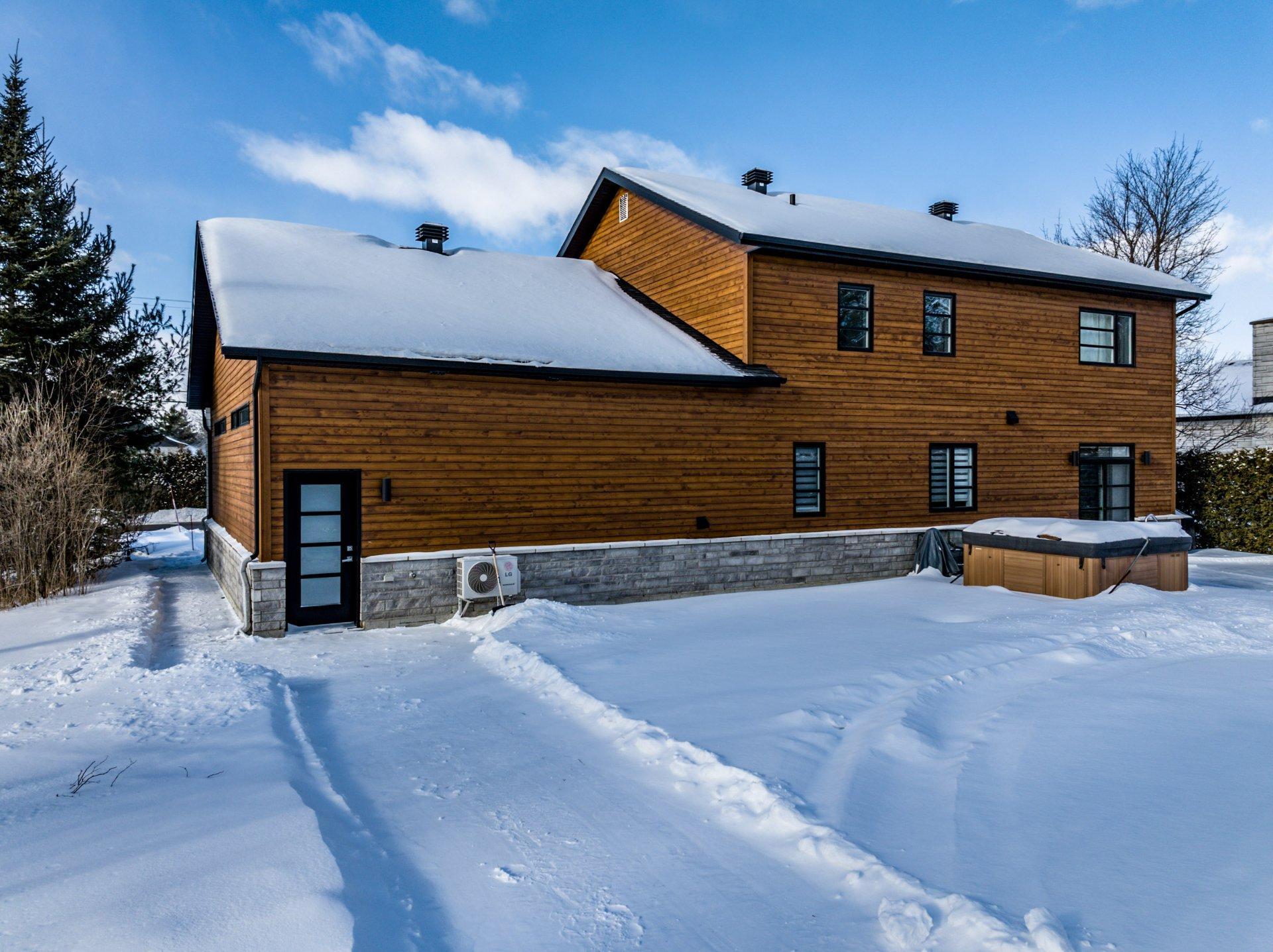 









2100


Rue Jérôme-Hamel

,
Trois-Rivières,




QC
G8V1W3

