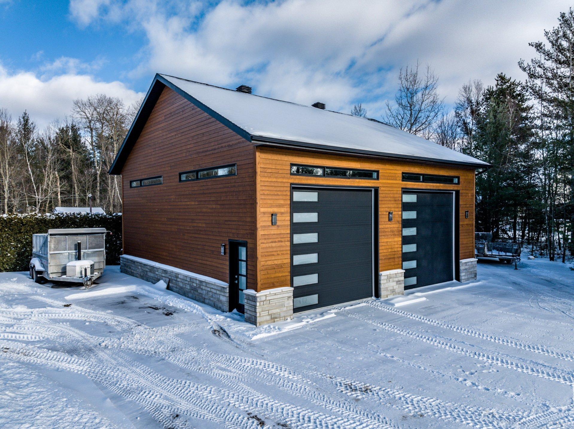 









2100


Rue Jérôme-Hamel

,
Trois-Rivières,




QC
G8V1W3

